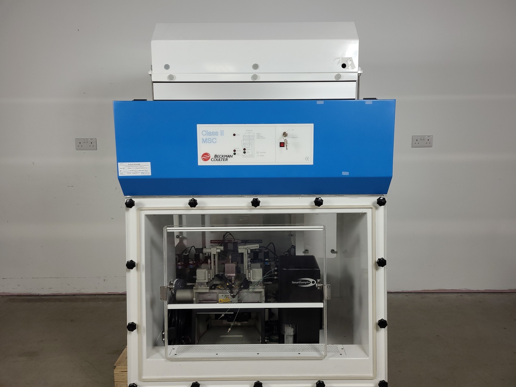 Image of Beckman Coulter MoFlo Laser Cytomation System w/ MSC Class II Safety Cabinet Lab