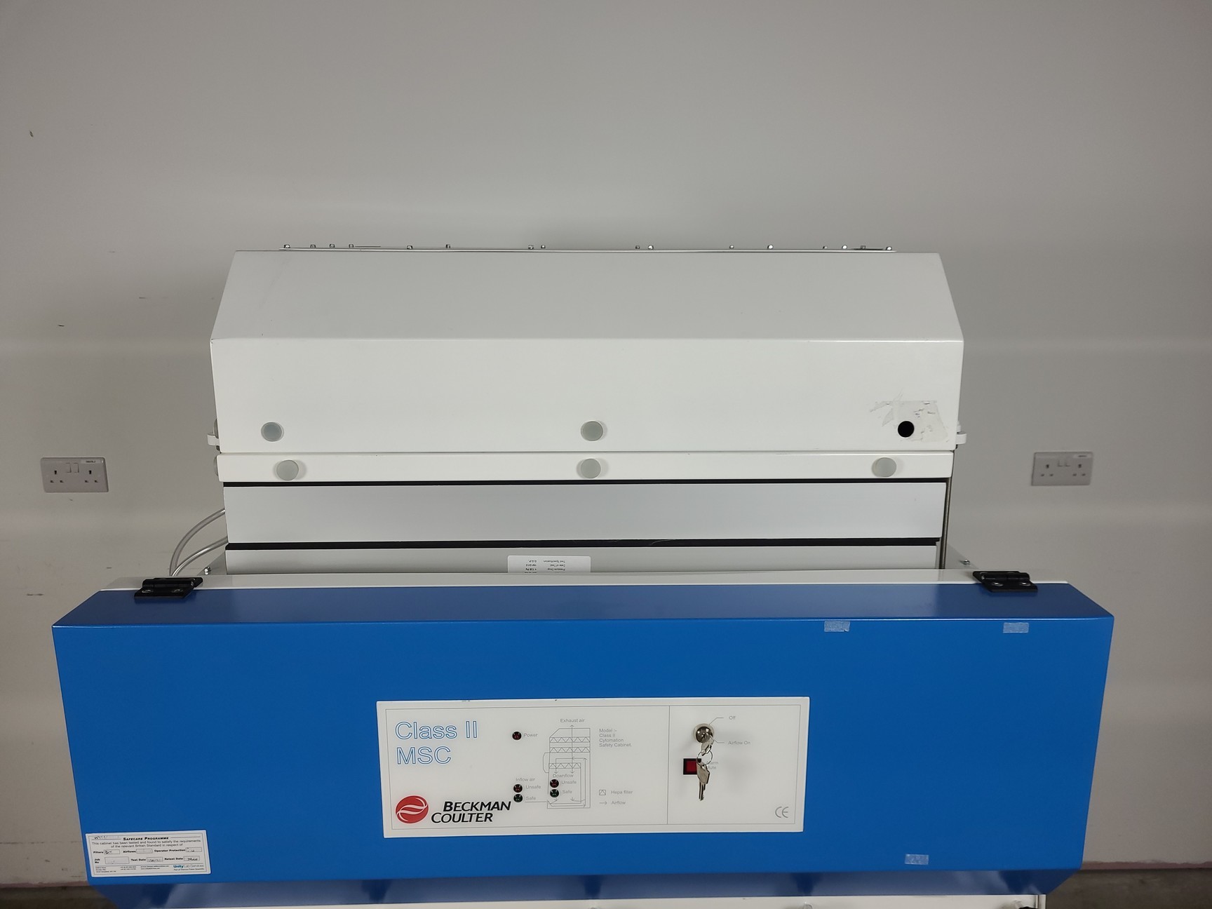 Image of Beckman Coulter MoFlo Laser Cytomation System w/ MSC Class II Safety Cabinet Lab