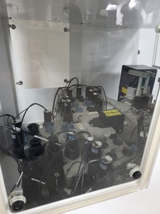 Thumbnail image of Beckman Coulter MoFlo Laser Cytomation System w/ MSC Class II Safety Cabinet Lab