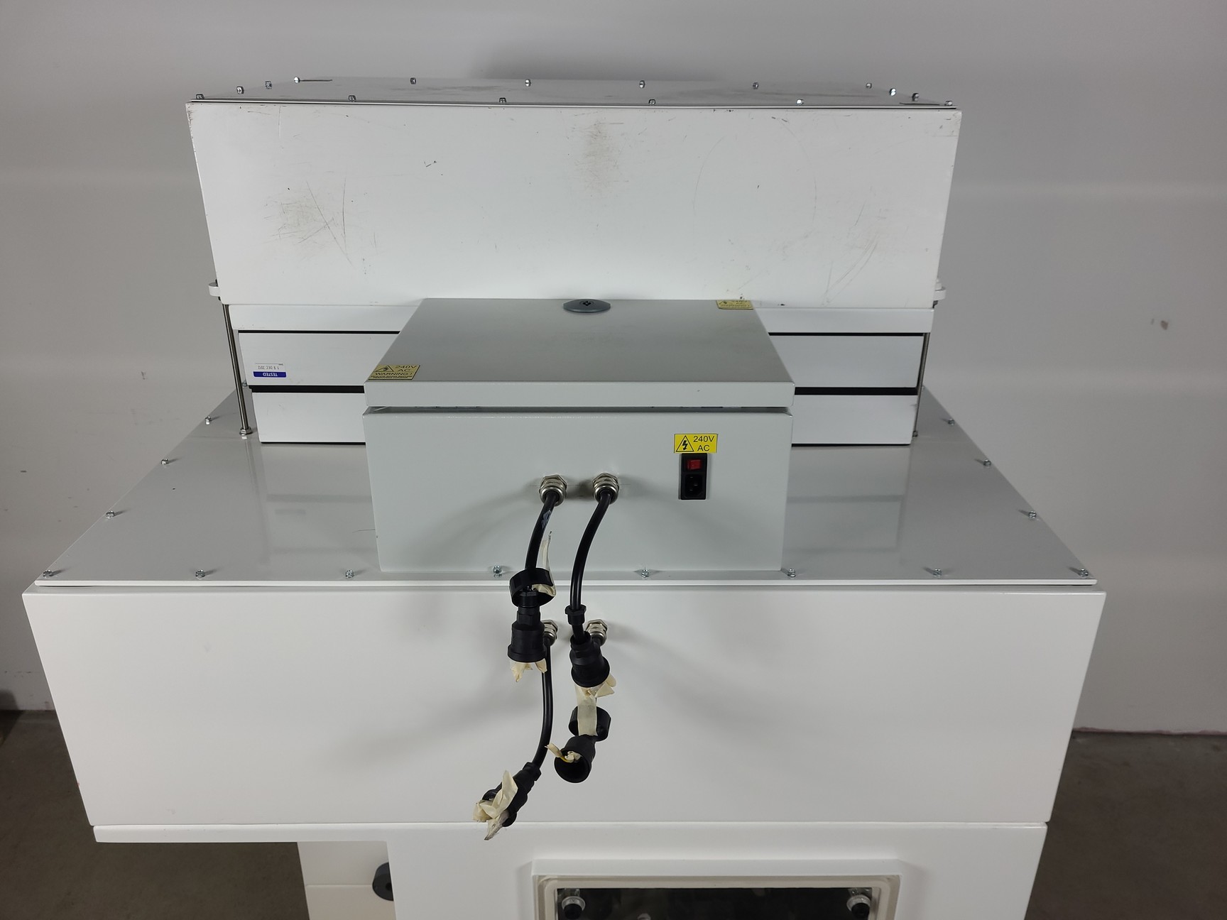 Image of Beckman Coulter MoFlo Laser Cytomation System w/ MSC Class II Safety Cabinet Lab