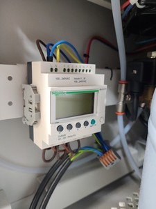 Thumbnail image of Beckman Coulter MoFlo Laser Cytomation System w/ MSC Class II Safety Cabinet Lab