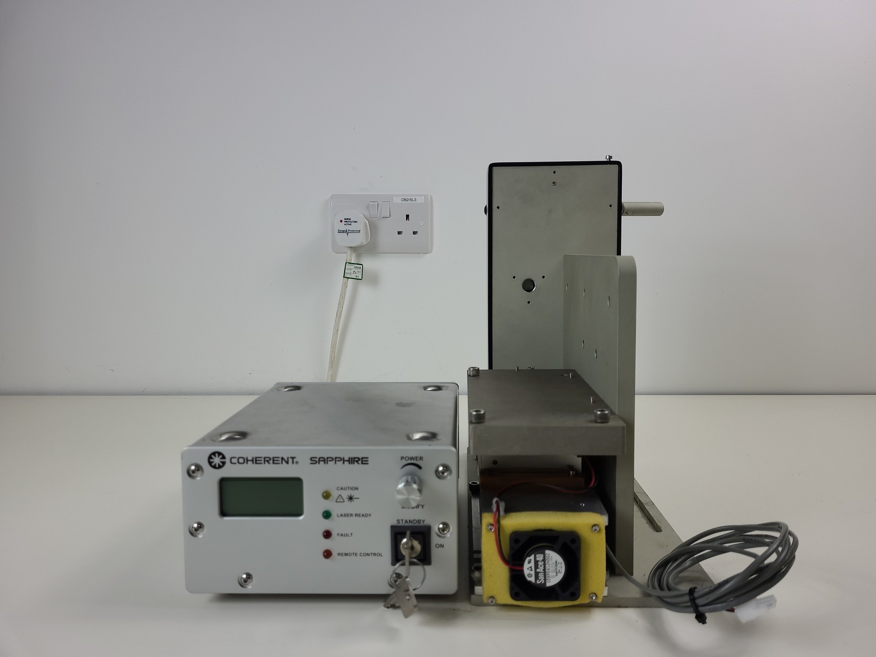 Image of Beckman Coulter MoFlo Laser Cytomation System w/ MSC Class II Safety Cabinet Lab