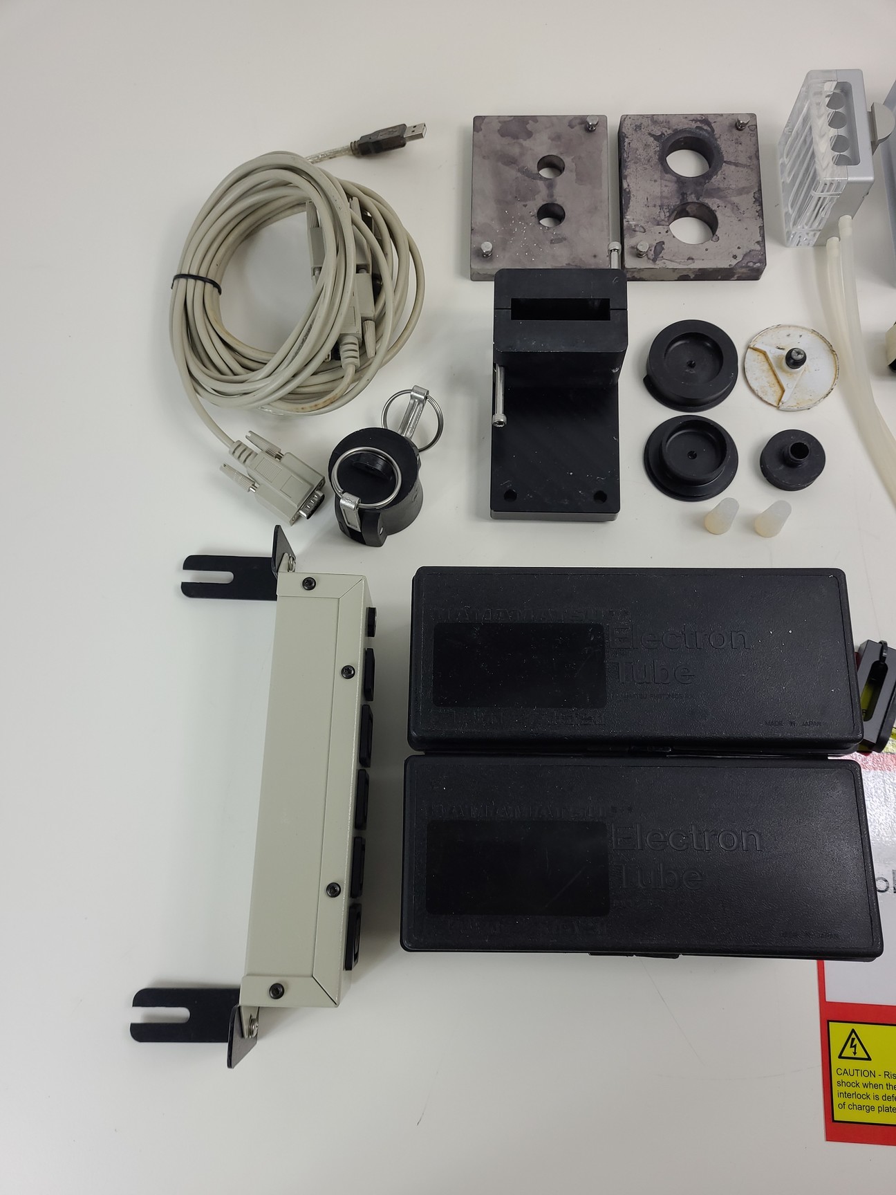 Image of Beckman Coulter MoFlo Laser Cytomation System w/ MSC Class II Safety Cabinet Lab