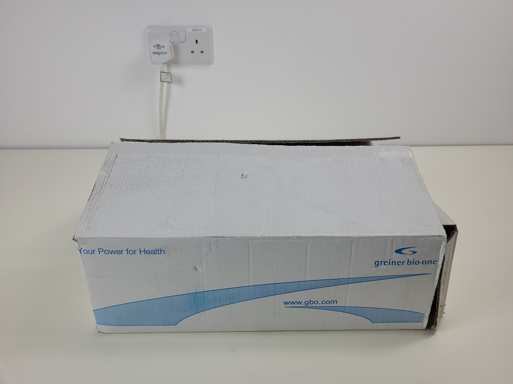 Image of Beckman Coulter MoFlo Laser Cytomation System w/ MSC Class II Safety Cabinet Lab