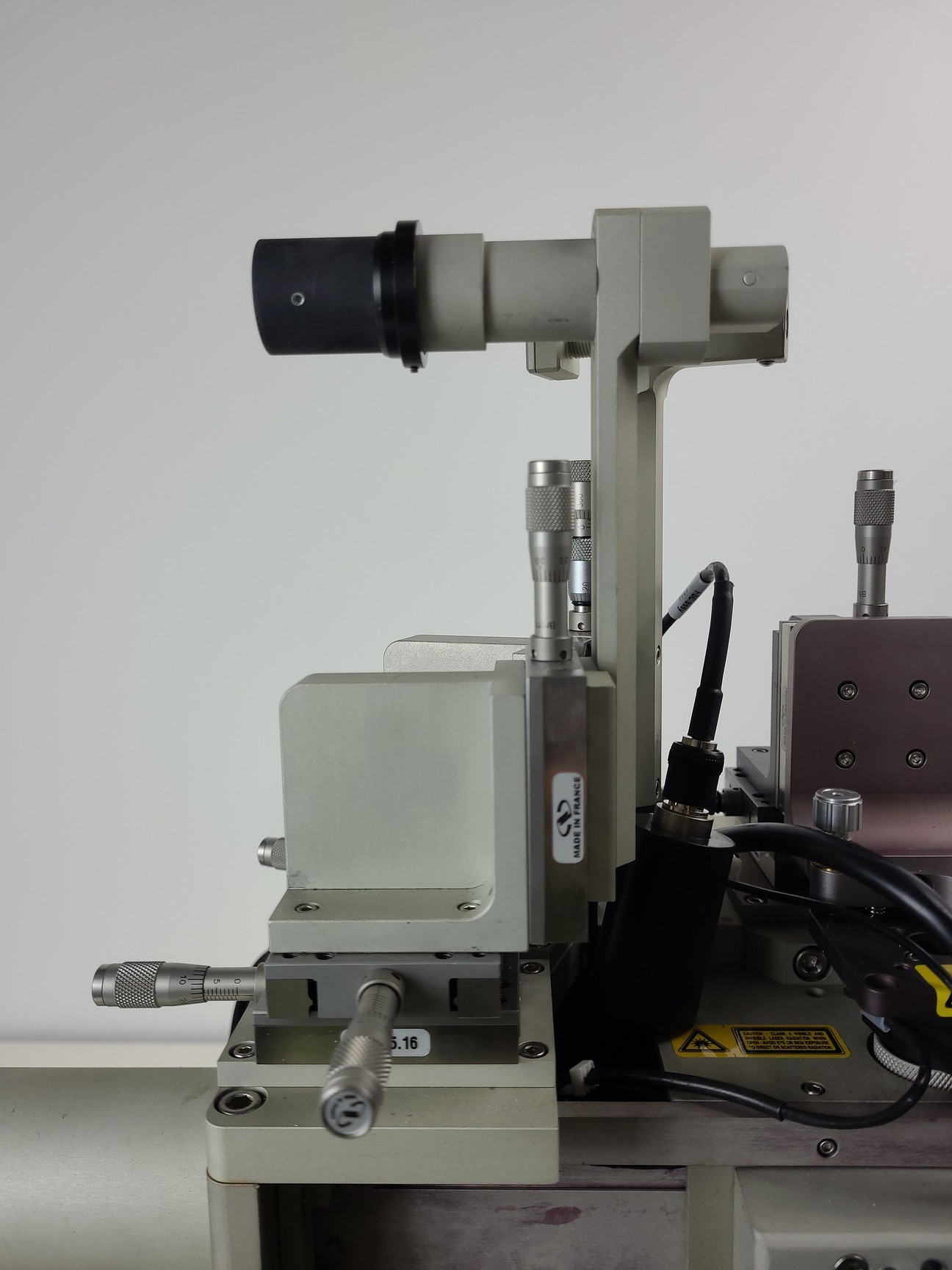 Image of Beckman Coulter MoFlo Laser Cytomation System w/ MSC Class II Safety Cabinet Lab