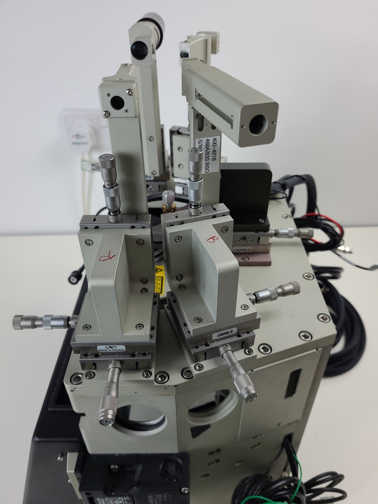 Image of Beckman Coulter MoFlo Laser Cytomation System w/ MSC Class II Safety Cabinet Lab