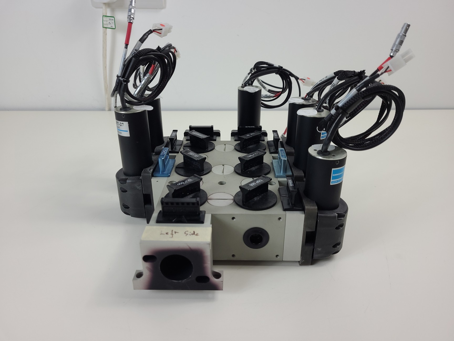 Image of Beckman Coulter MoFlo Laser Cytomation System w/ MSC Class II Safety Cabinet Lab