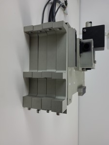 Thumbnail image of Beckman Coulter MoFlo Laser Cytomation System w/ MSC Class II Safety Cabinet Lab