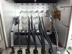 Thumbnail image of Beckman Coulter MoFlo Laser Cytomation System w/ MSC Class II Safety Cabinet Lab