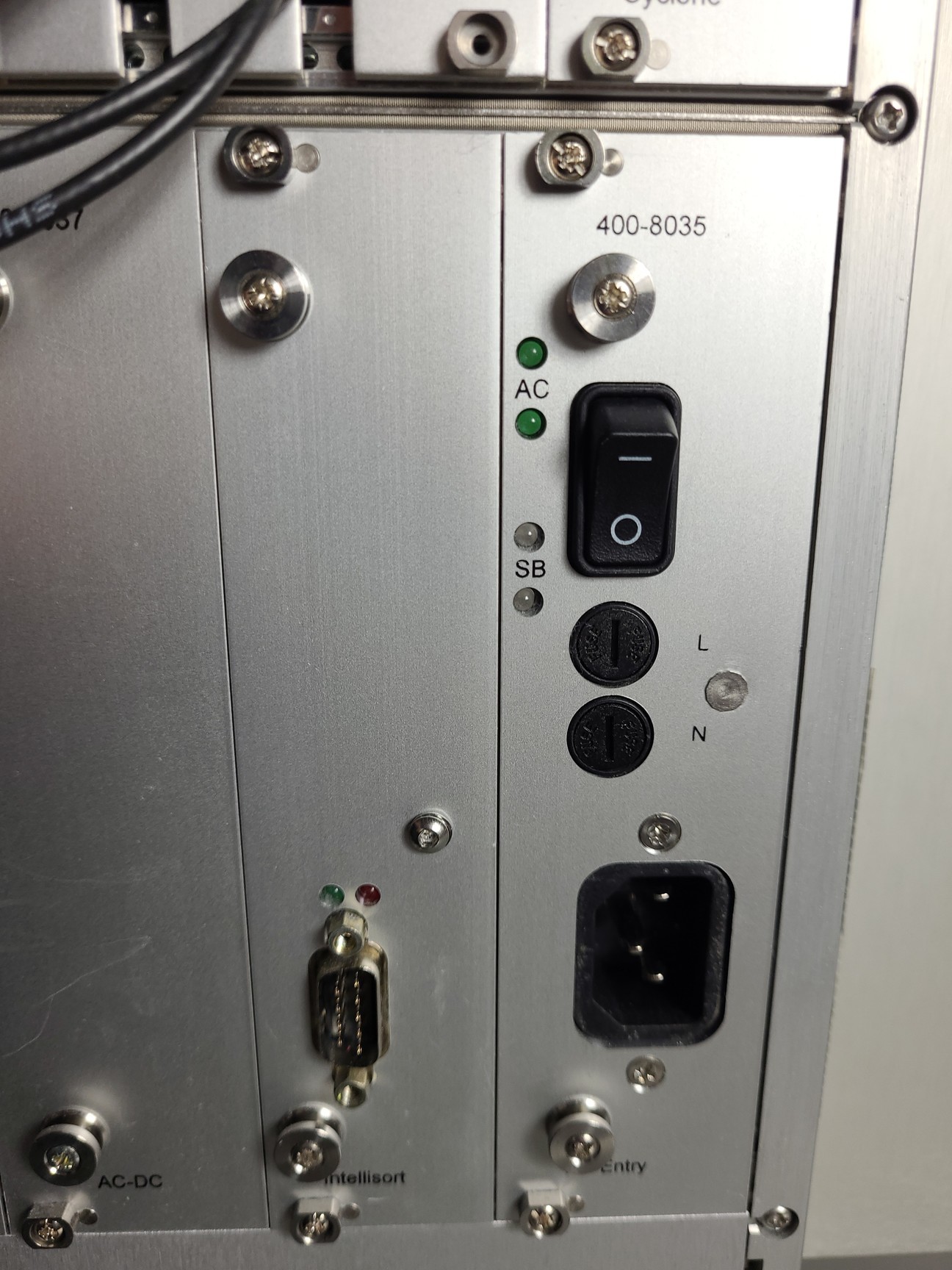 Image of Beckman Coulter MoFlo Laser Cytomation System w/ MSC Class II Safety Cabinet Lab
