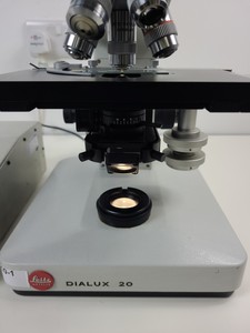 Thumbnail image of Leitz Dialux 20 Microscope & 5 Objectives Inc 100/1.25 OEL PHACO 3 NPL FLUOTAR 