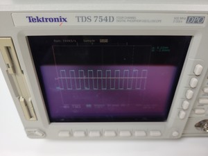 Thumbnail image of Tektronix TDS 754D Four Channel Digital Oscilloscope