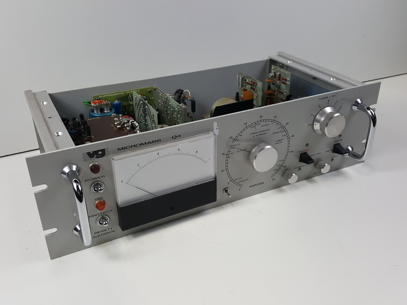 Image of VG Micromass Q4 Model - M310 Rackmount Module Lab Spares/Repairs