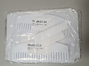 Thumbnail image of Scie-Plas TV200 Twin Plate Format Mini Gel Electrophoresis Tank & Accessories 