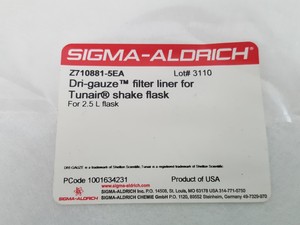 Thumbnail image of 6 x Sigma-Aldrich 2.5L Tunair Shake Flasks, 9 x Caps & Lining Filters Lab