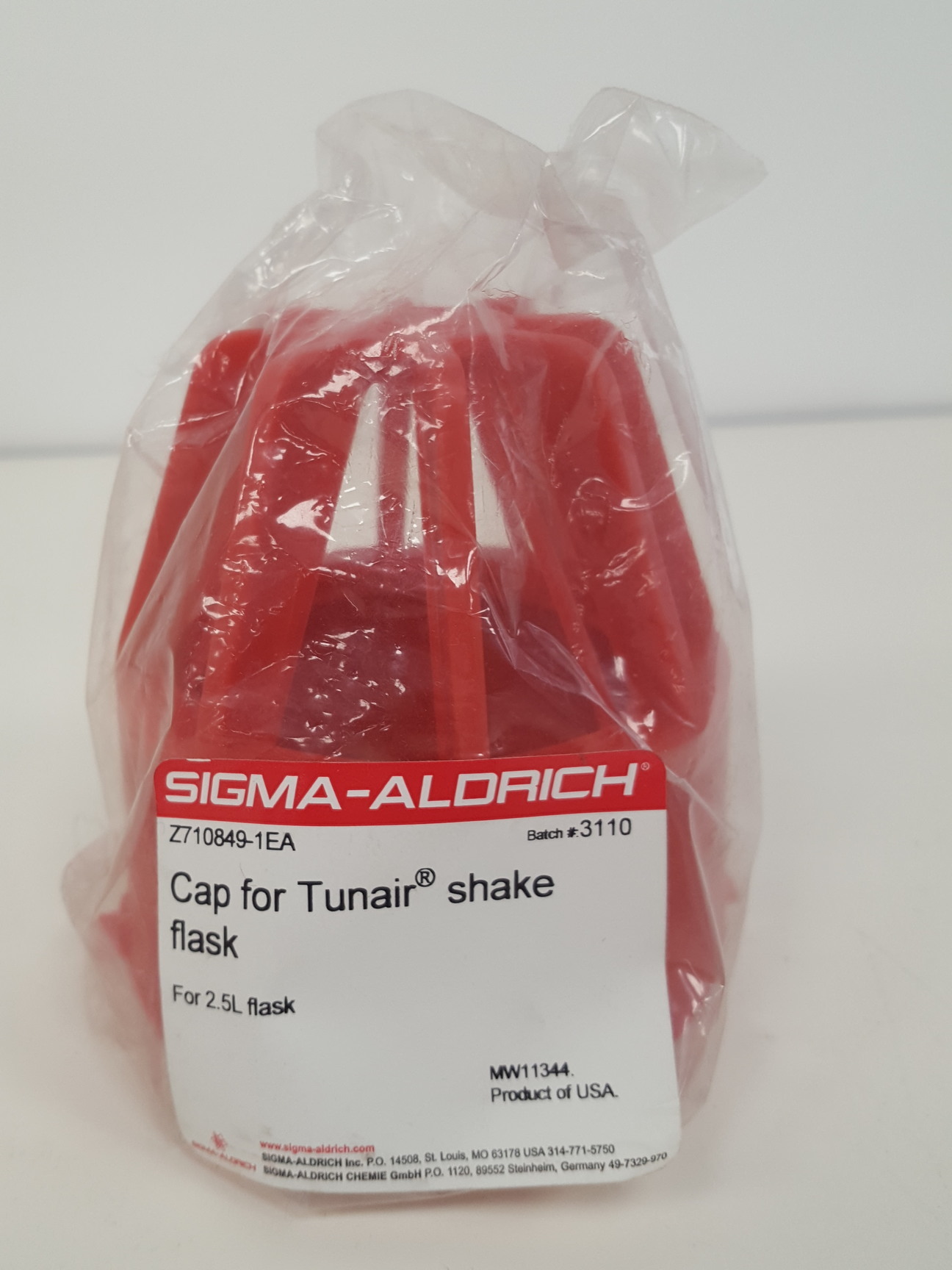 Image of 6 x Sigma-Aldrich 2.5L Tunair Shake Flasks, 9 x Caps & Lining Filters Lab