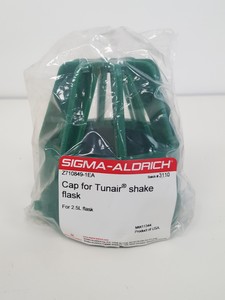 Thumbnail image of 6 x Sigma-Aldrich 2.5L Tunair Shake Flasks, 9 x Caps & Lining Filters Lab