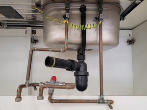 Thumbnail image of Trespa Laboratory Sink Unit with Cupboard 160cm x 80cm x 90cm LWH Lab