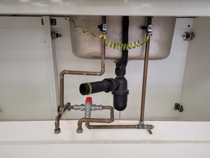 Thumbnail image of Trespa Laboratory Sink Unit with Cupboard 160cm x 80cm x 90cm LWH Lab