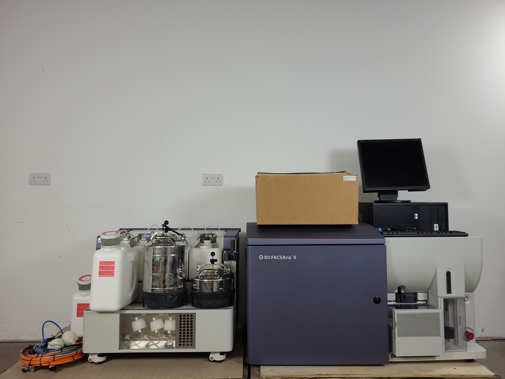 Image of BD FACSAria II System - Cell Sorter, Fluidics Cart, PC & Software Lab