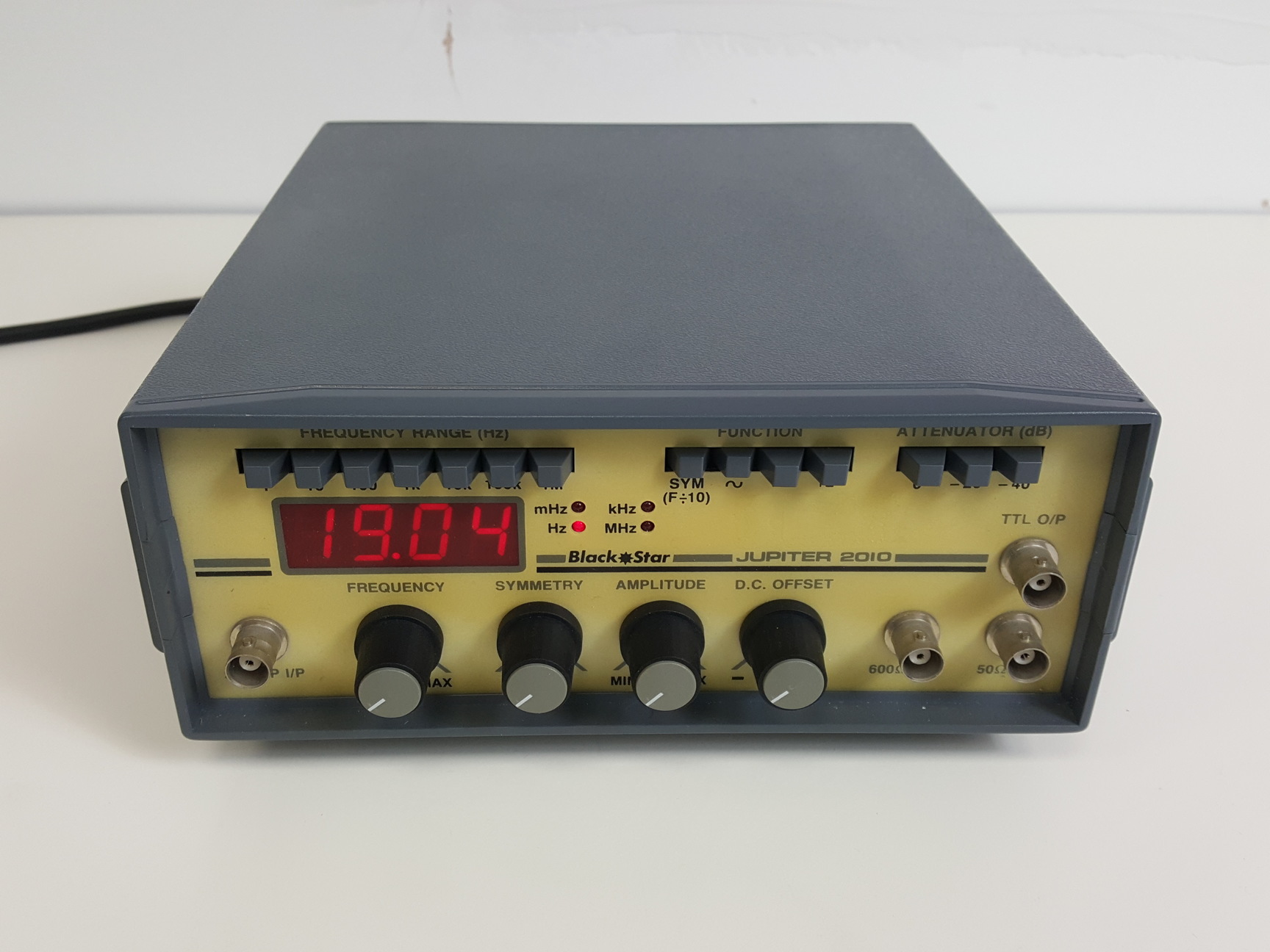 Image of Black Star Jupiter 2010 Function Generator Lab