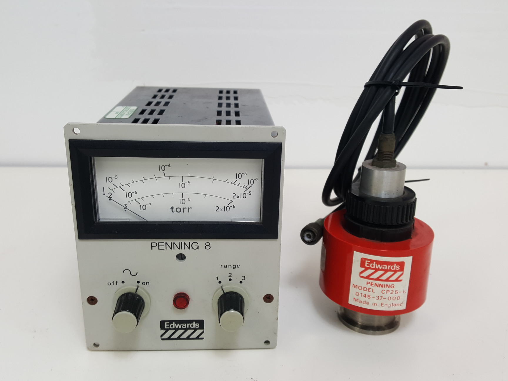 Image of Edwards Penning 8 Gauge Controller & Edwards Penning Catho Vacuum Gauge CP25-K
