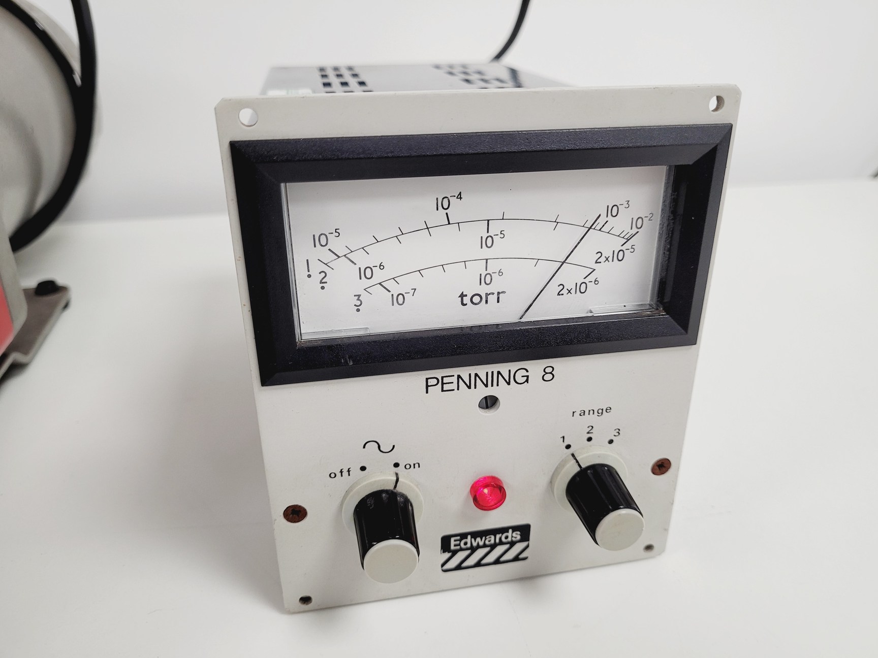 Image of Edwards Penning 8 Gauge Controller & Edwards Penning Catho Vacuum Gauge CP25-K