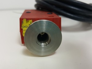 Thumbnail image of Edwards PRM 10 Vacuum Gauge Head Corrosion Resistant Part no. D021-57-000 Lab