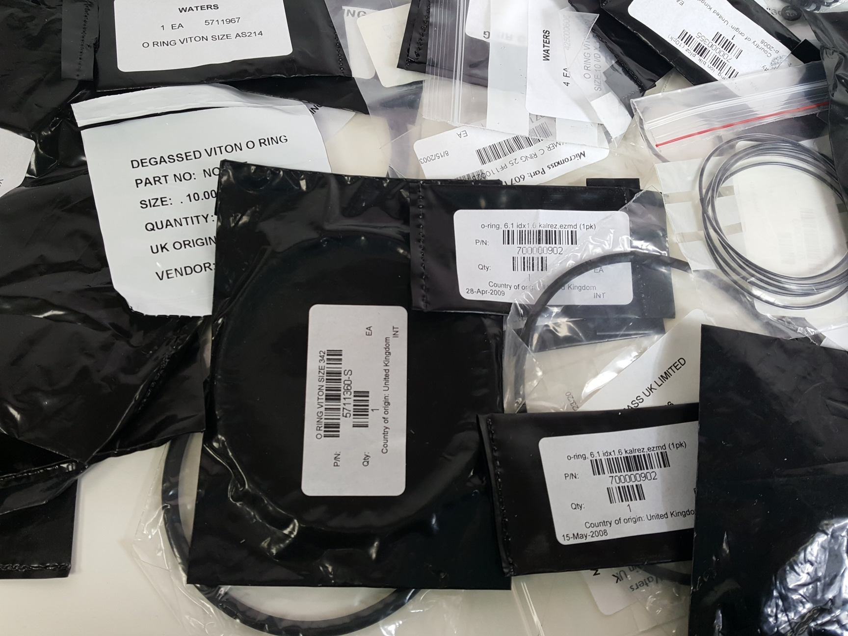 Image of Lot of Waters/Micromass Spare Parts - O-Rings, Capillary Tubes, Screws, Filters 