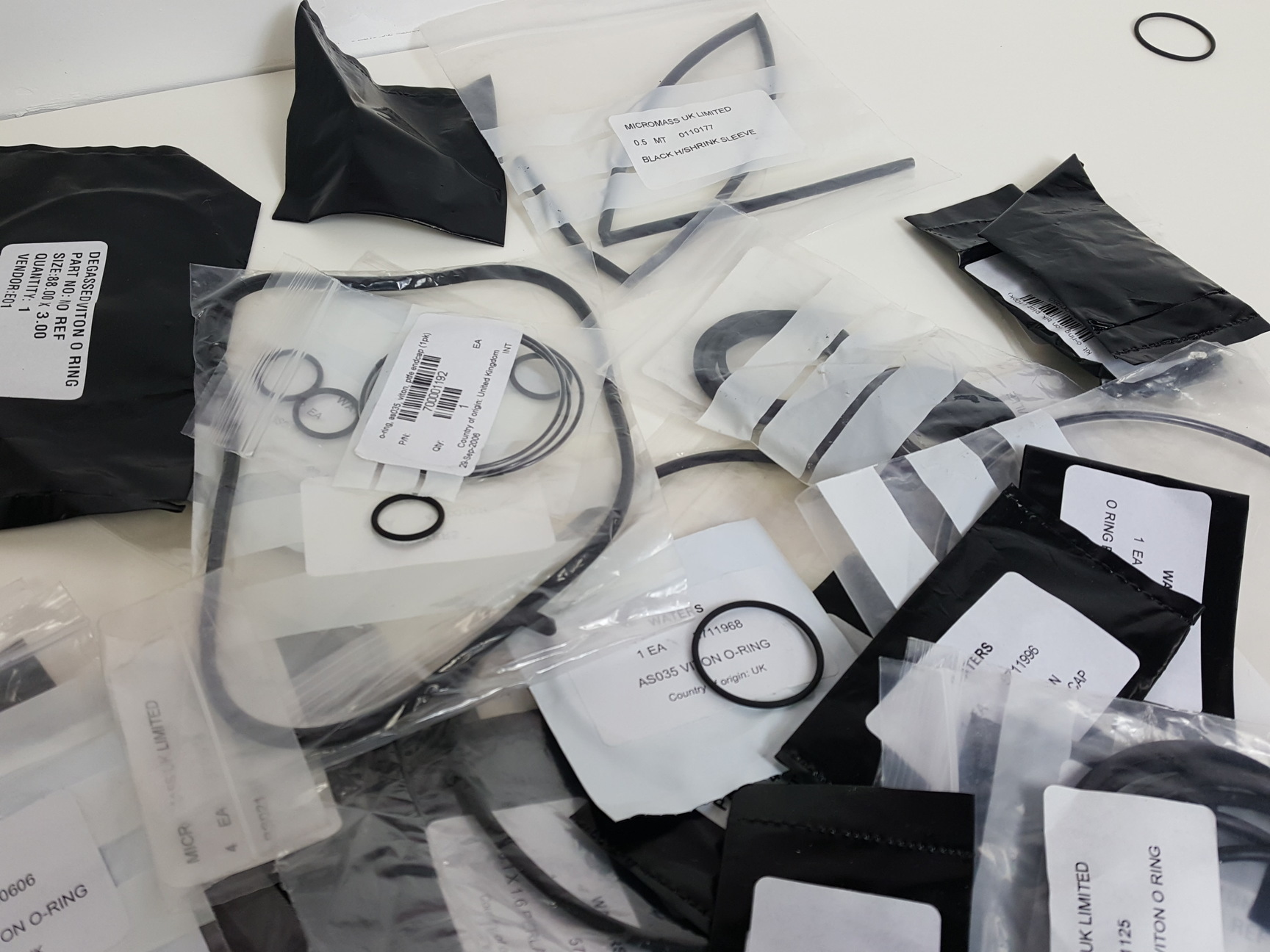 Image of Lot of Waters/Micromass Spare Parts - O-Rings, Capillary Tubes, Screws, Filters 