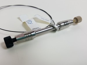 Thumbnail image of 2 x Waters Acquity UPLC BEH C18 1.7µm 2.1 x 50mm Columns Part no. 186002350 Lab