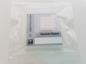 Thumbnail image of 21 x Agilent Technologies RNA Pico Chips & 3 x Electrode Cleaners for 2100 Lab