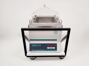 Thumbnail image of New Brunswick Scientific Innova 3100 Shaking Water Bath Lab 
