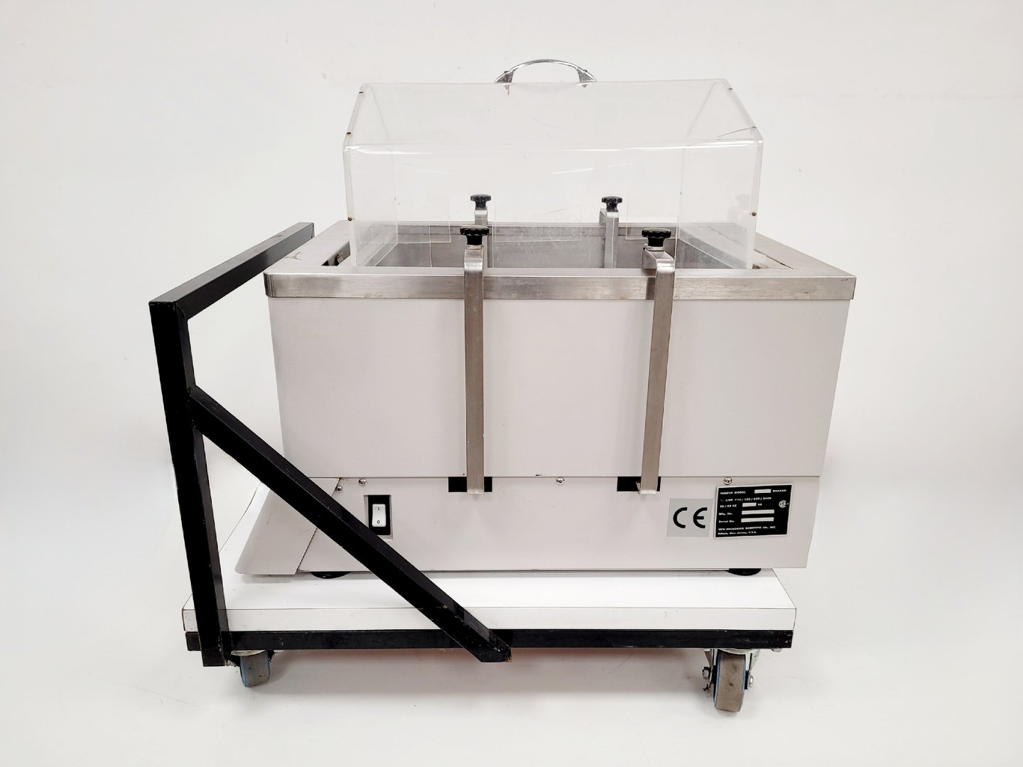 Image of New Brunswick Scientific Shaking Water Bath Innova 3100 Lab