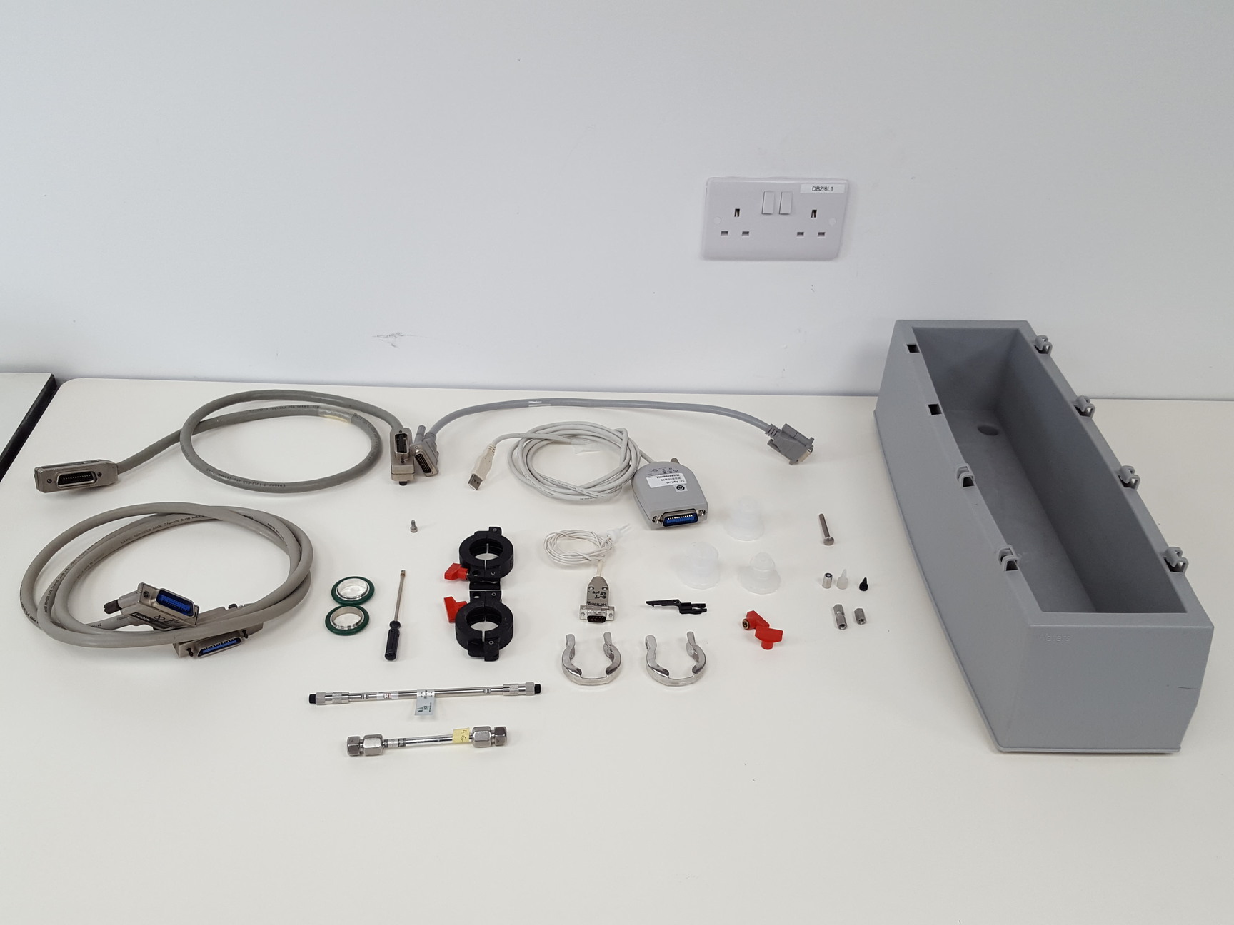 Image of Waters Alliance 2695, 474 FLD & 2996 PDA Detector, Micromass Single Quad ZQ HPLC