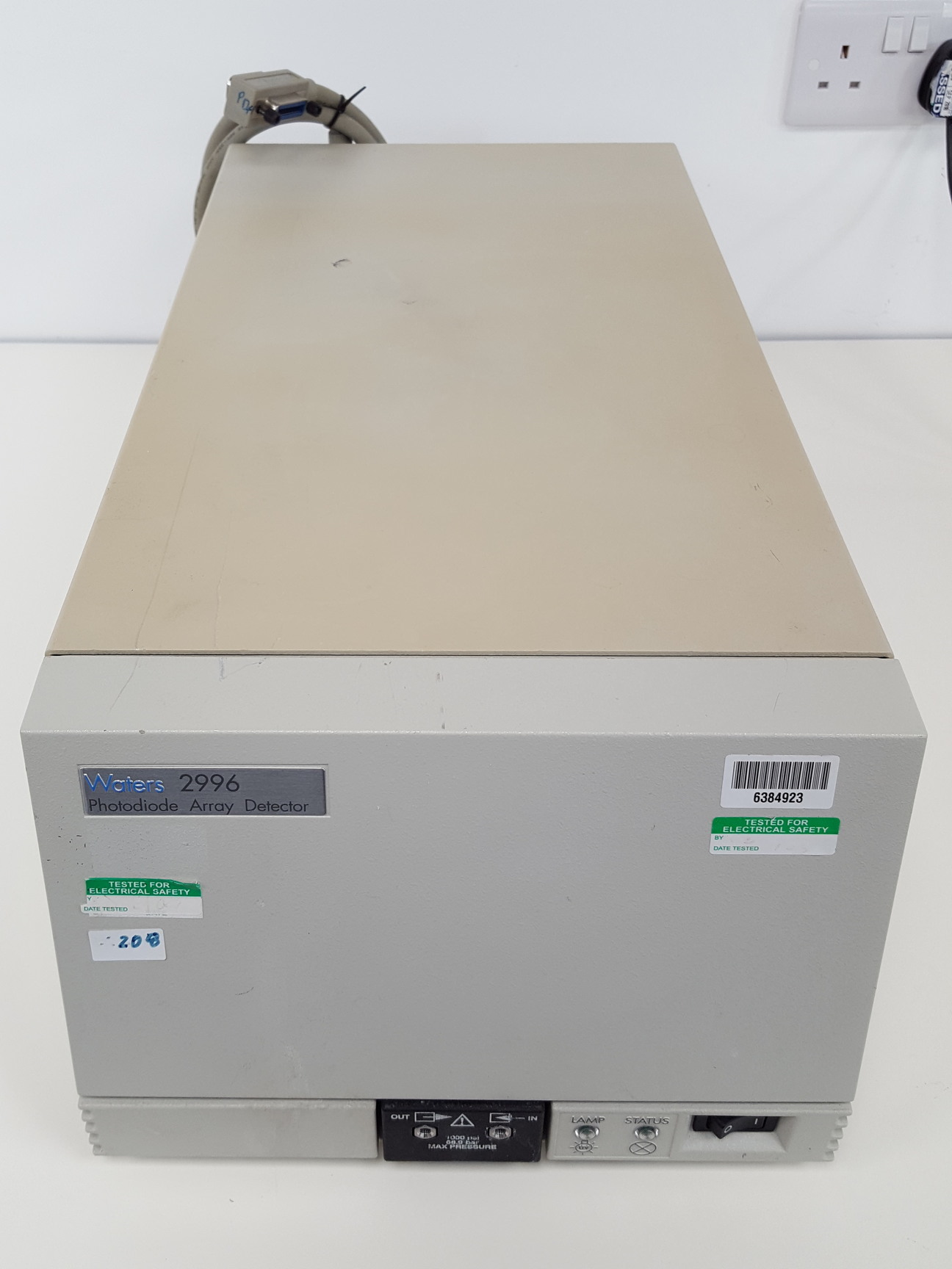 Image of Waters Alliance 2695, 474 FLD & 2996 PDA Detector, Micromass Single Quad ZQ HPLC