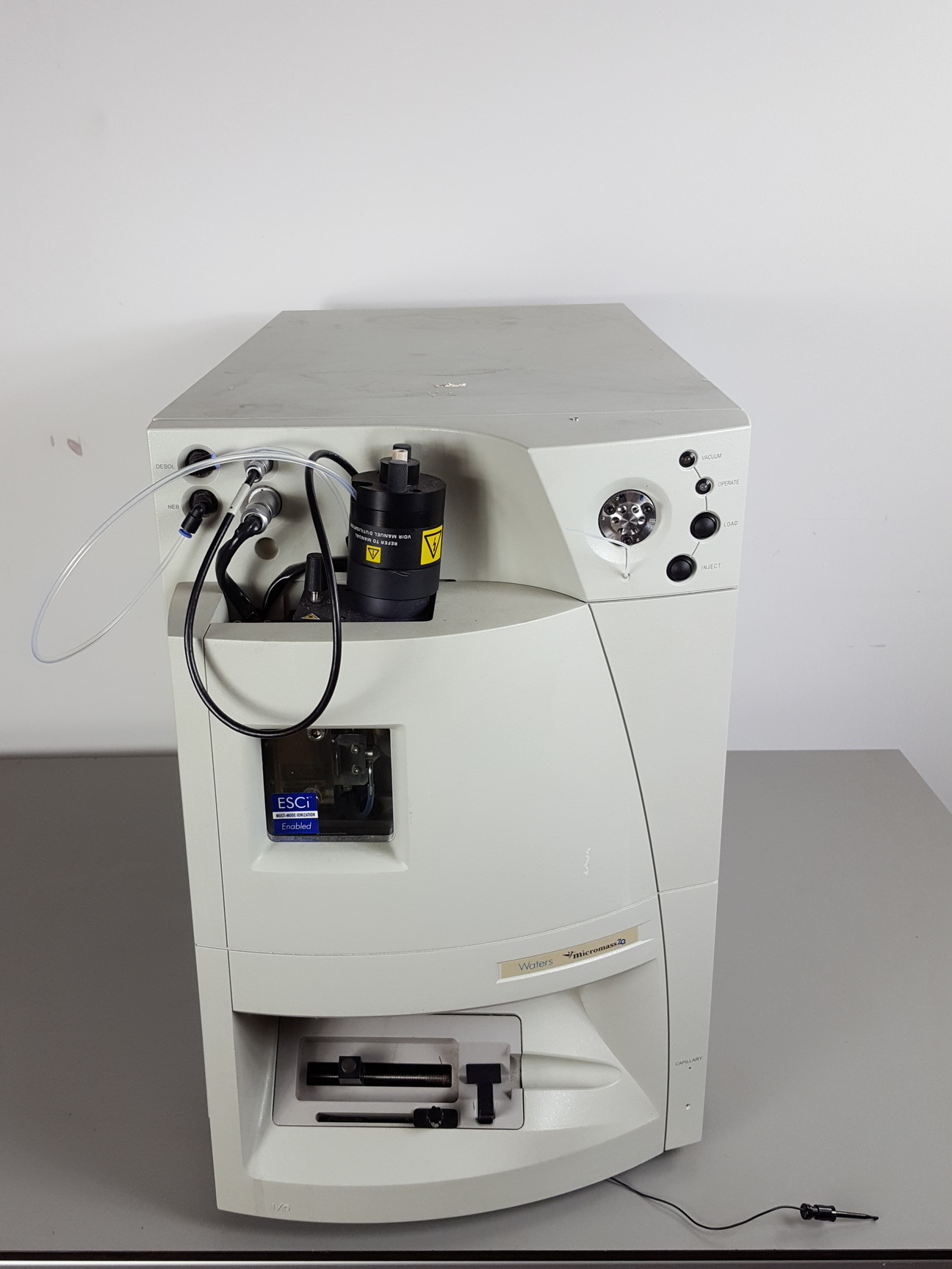 Image of Waters Alliance 2695, 474 FLD & 2996 PDA Detector, Micromass Single Quad ZQ HPLC