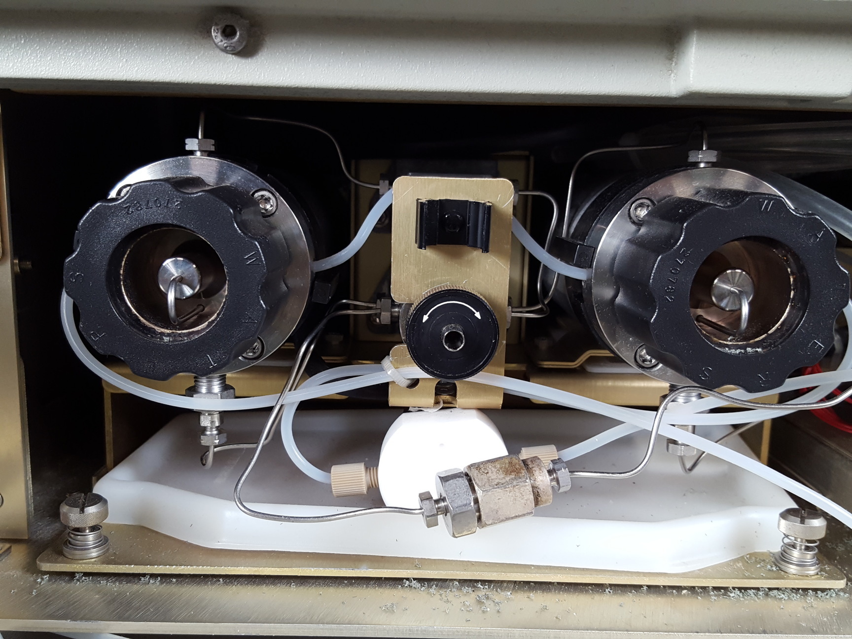 Image of Waters Alliance 2695, 474 FLD & 2996 PDA Detector, Micromass Single Quad ZQ HPLC
