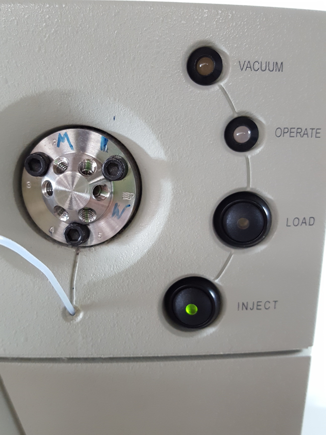 Image of Waters Alliance 2695, 474 FLD & 2996 PDA Detector, Micromass Single Quad ZQ HPLC