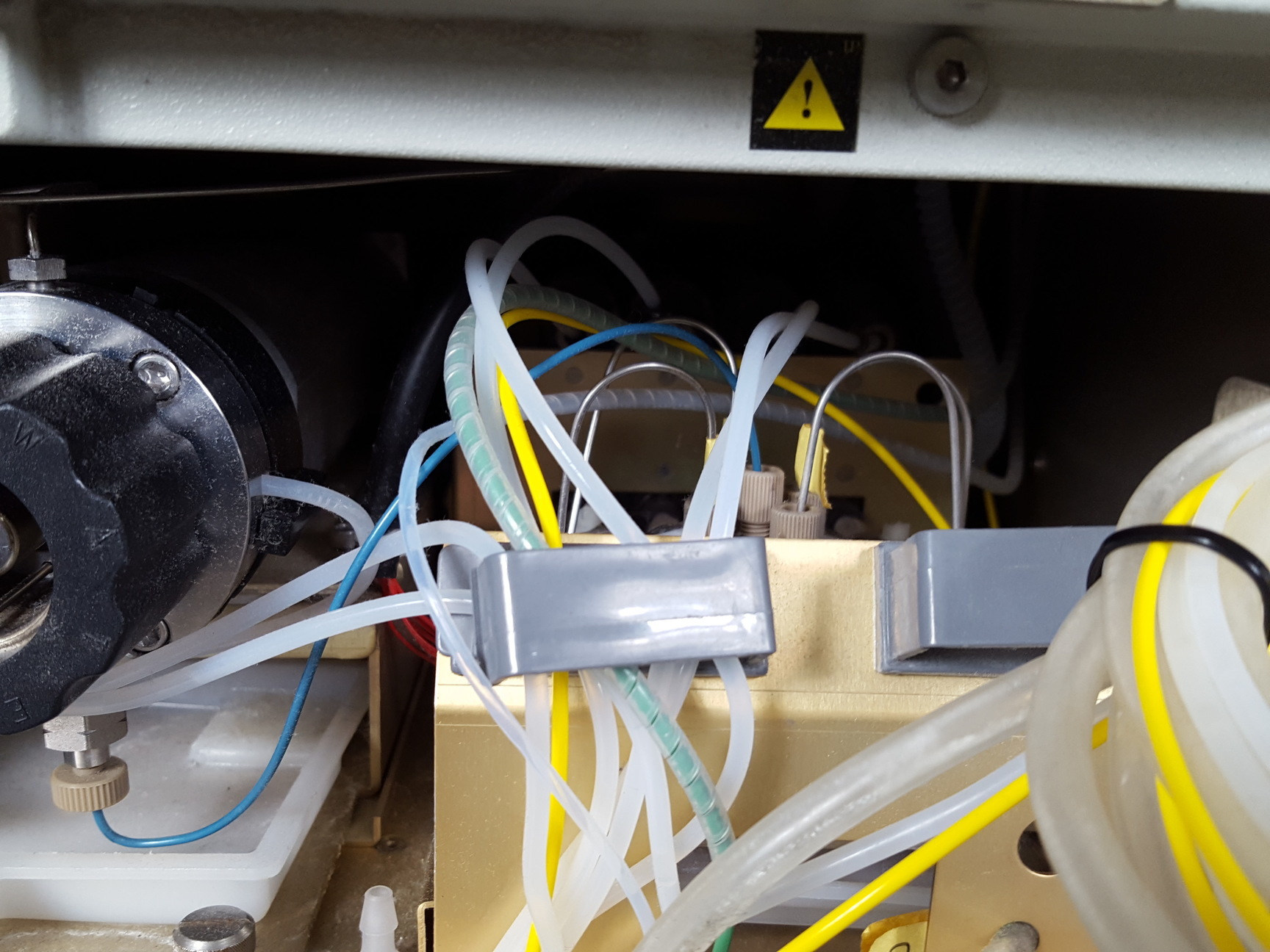 Image of Waters Alliance 2965 HPLC + Micromass Quattro Micro API Mass Spec, QAA117 Lab