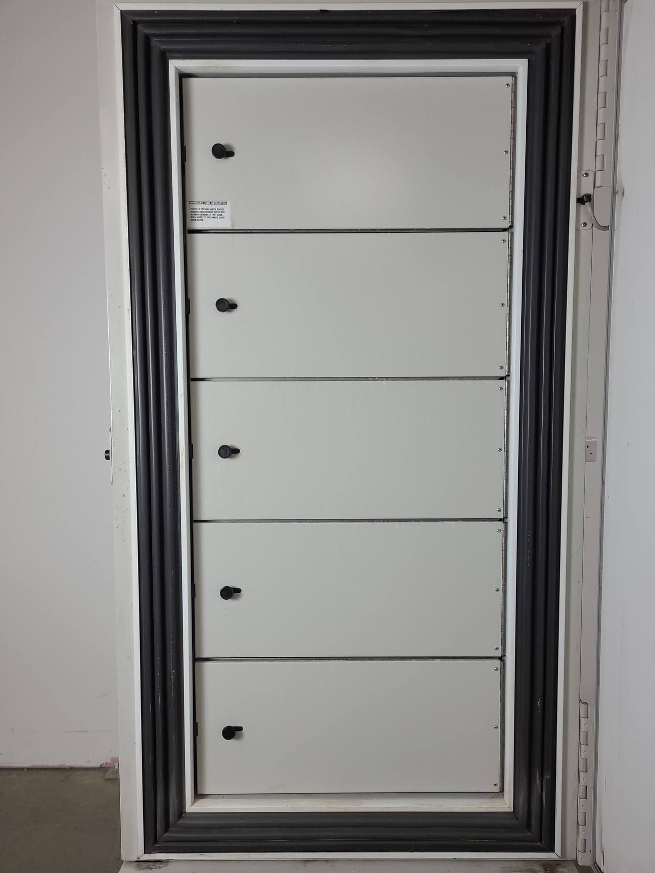 Image of Thermo Scientific Revco EXF -86 Laboratory Freezer Model - 8925 EXF32086V Lab 