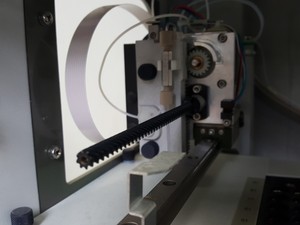 Thumbnail image of Perkin Elmer Series 200 UV/Vis HPLC + HP 1100 G1316A Col Comp Lab