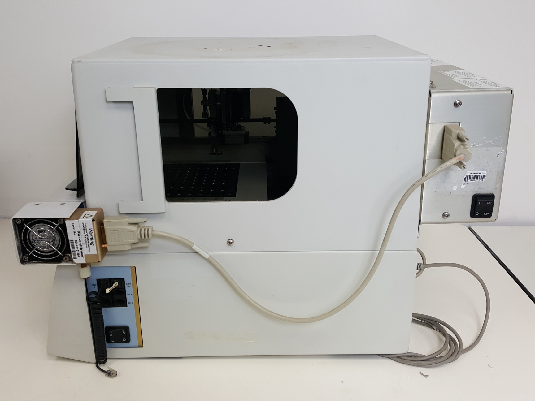 Image of Perkin Elmer Series 200 UV/Vis HPLC + HP 1100 G1316A Col Comp Lab