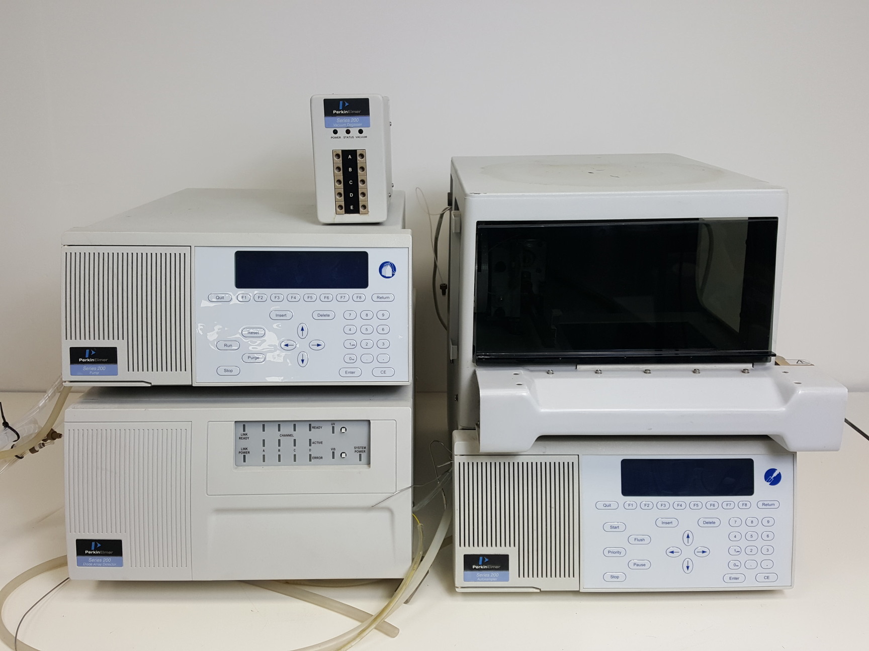 Image of Perkin Elmer Series 200 UV/Vis HPLC + HP 1100 G1316A Col Comp Lab