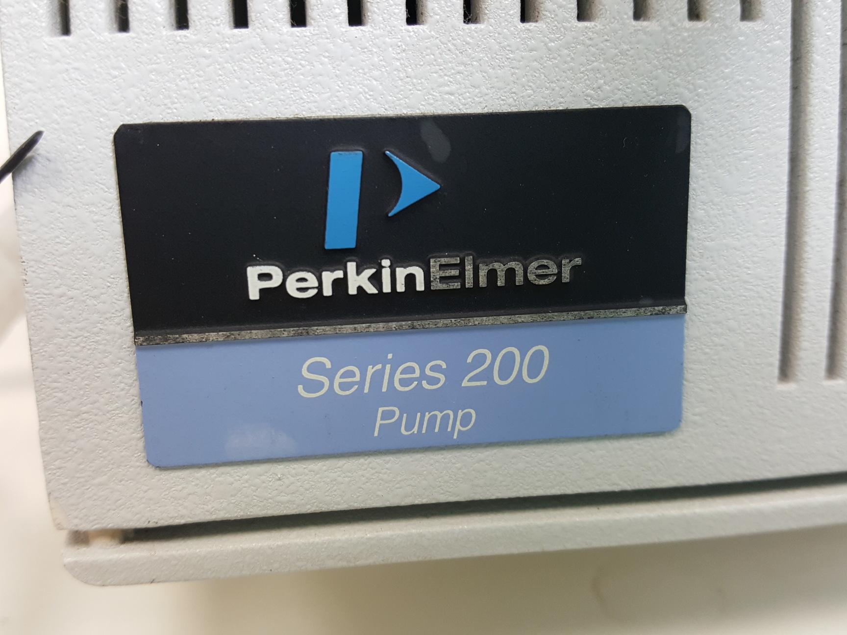 Image of Perkin Elmer Series 200 UV/Vis HPLC + HP 1100 G1316A Col Comp Lab