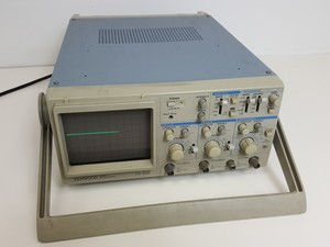 Thumbnail image of 4 x Kenwood CS-4125 Oscilloscopes Lab