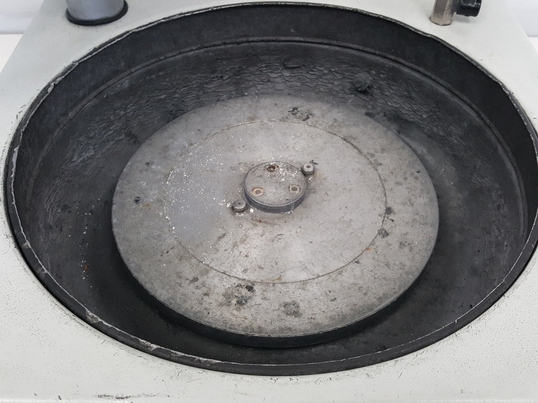 Image of Buehler Motopol 2000 Grinder / Polisher Model - 95-2800