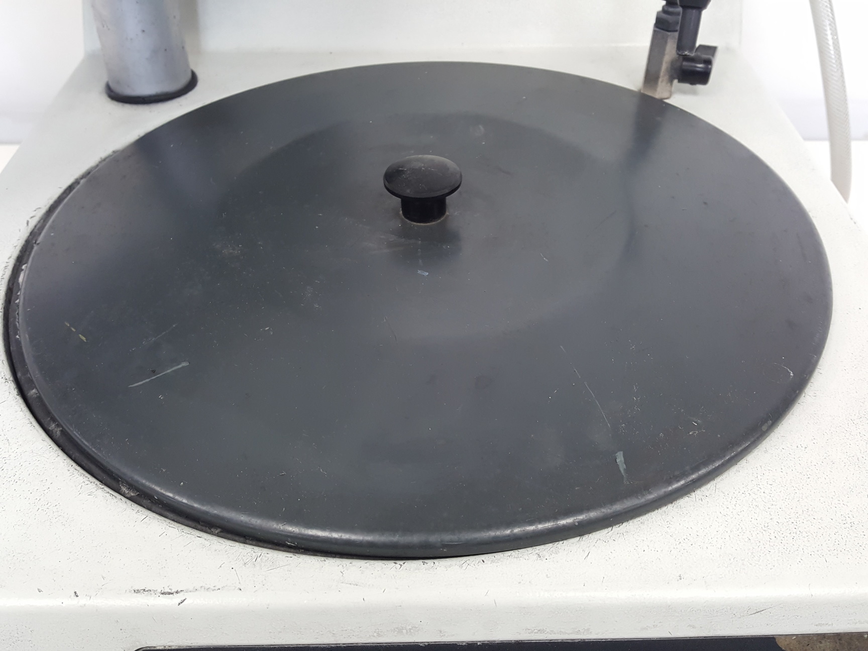 Image of Buehler Motopol 2000 Grinder / Polisher Model - 95-2800