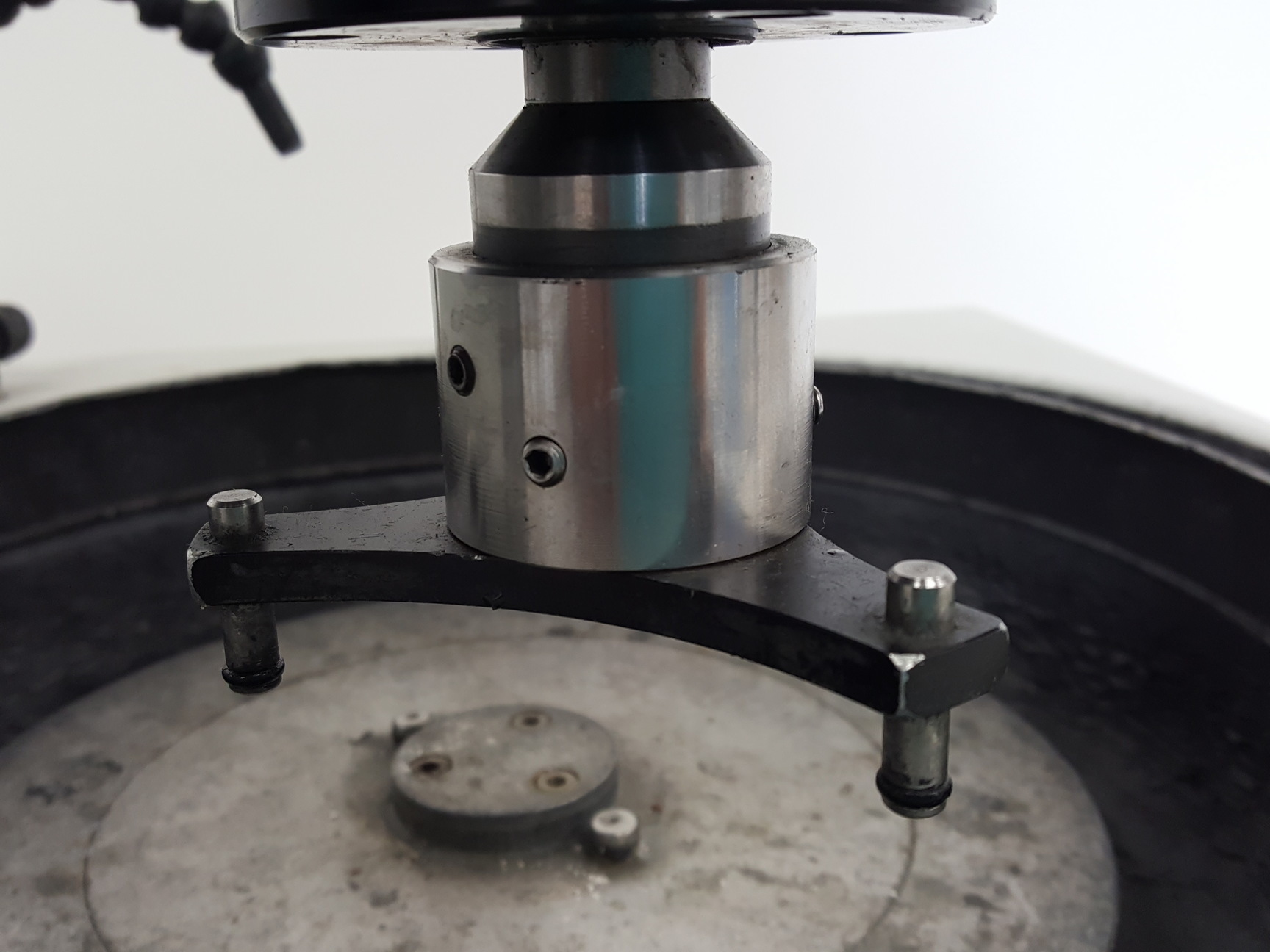 Image of Buehler Motopol 2000 Grinder / Polisher Model - 95-2800