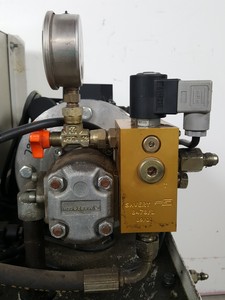 Thumbnail image of Instron 8841 1kN DynaMight Servo Hydraulic Dynamic Test System - Savery Lab
